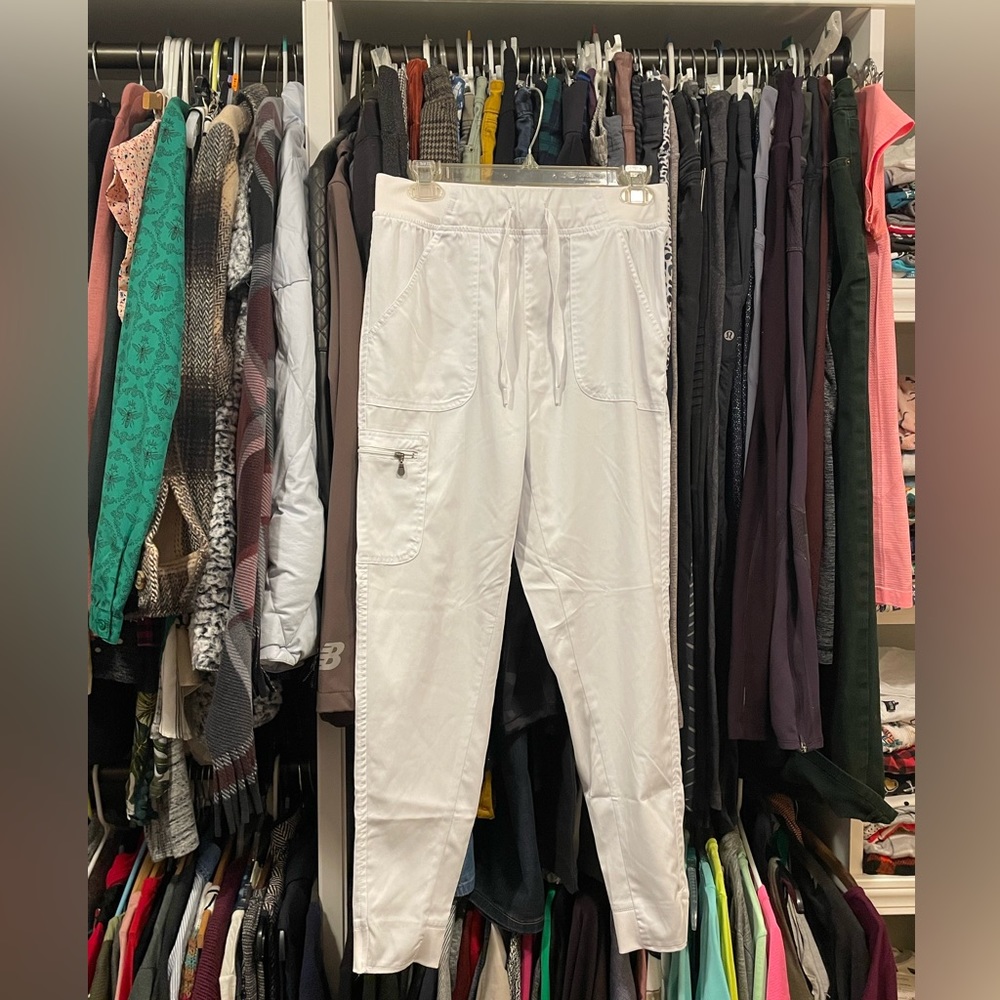 Women’s Adar pro white jogger scrubs small s